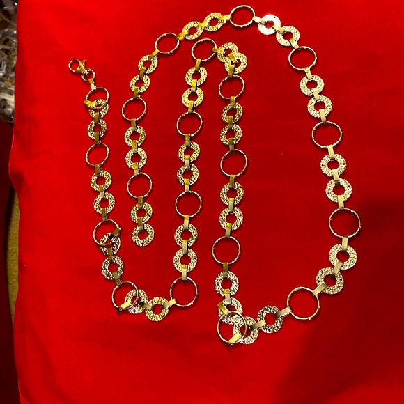 BELT . NEW.   FOR KRISTEN - Picture 2 of 4